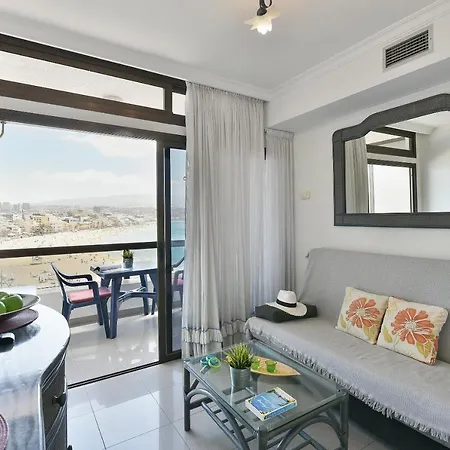 アパート Don Carlos *