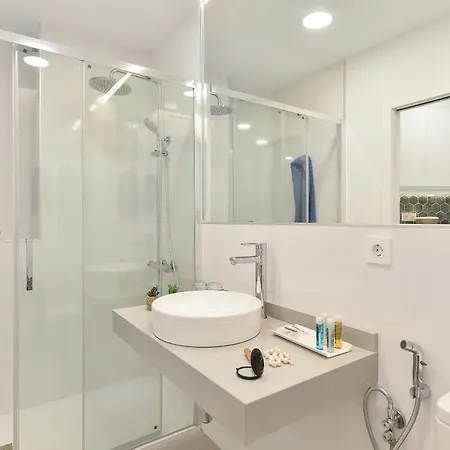 アパート Don Carlos *