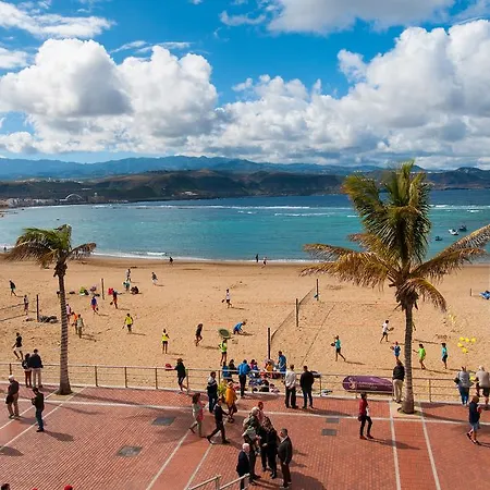 Don Carlos アパート