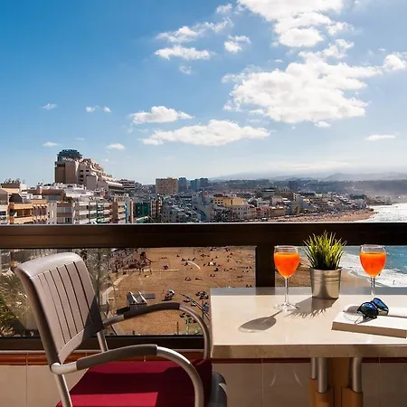 Don Carlos アパート *