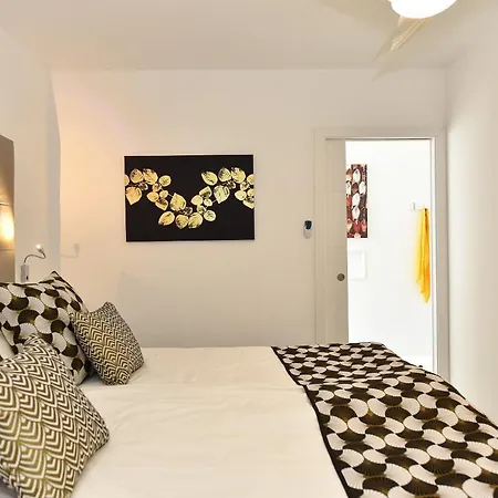 アパート Don Carlos